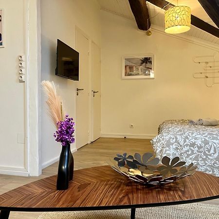 Suite Polkka Lyon Luaran gambar