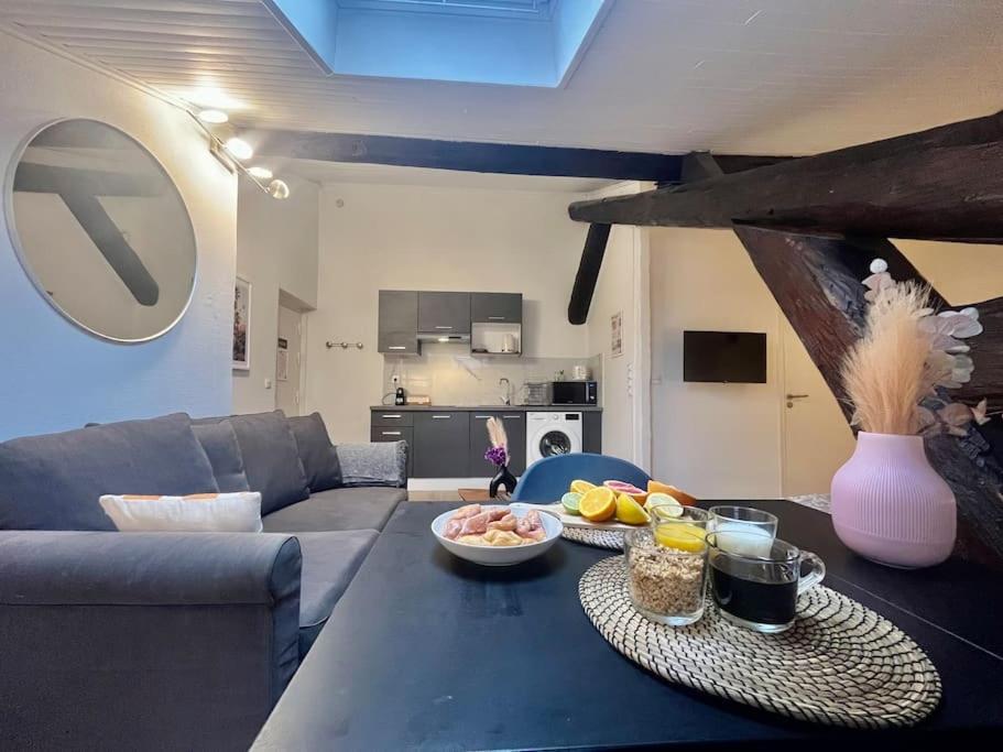 Suite Polkka Lyon Luaran gambar