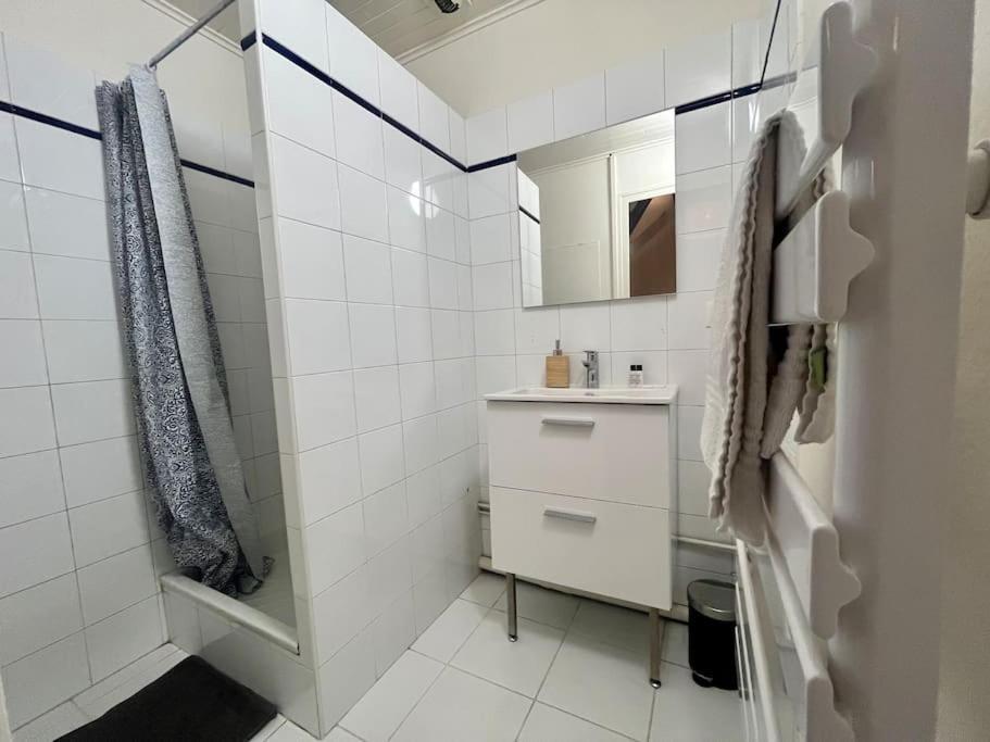 Suite Polkka Lyon Luaran gambar