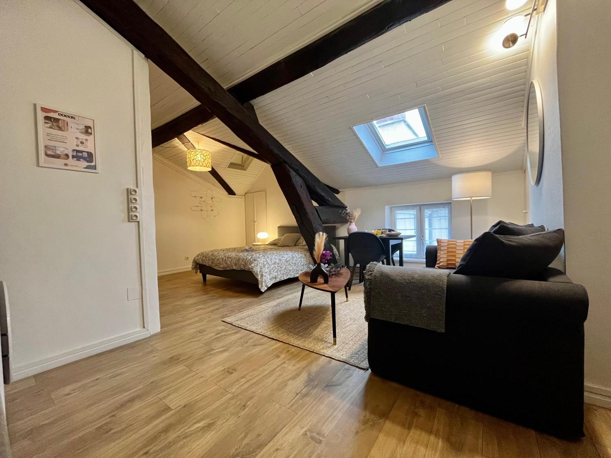 Suite Polkka Lyon Luaran gambar